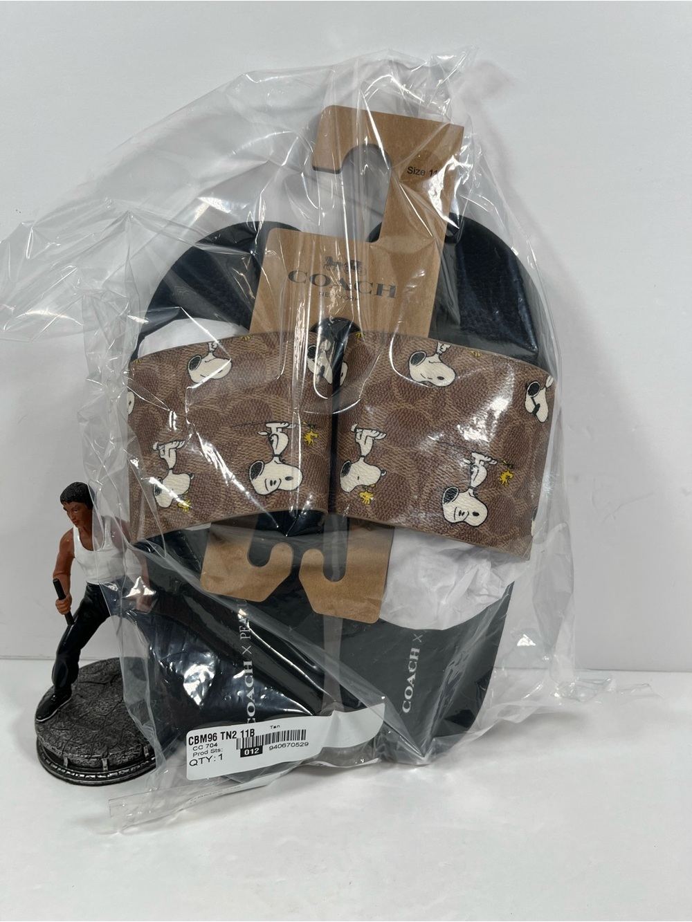 NWT Coach X Peanuts Pool Slide In Signature Canvas With Snoopy Print Unisex - Picture 5 of 7
